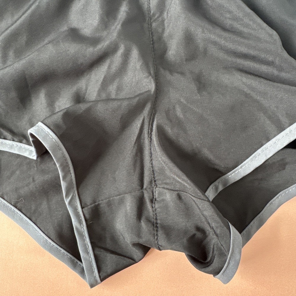 Authentic American Heritage Women's Size M SO Shortie Running‎ Shorts Black/Gray - Picture 4 of 11